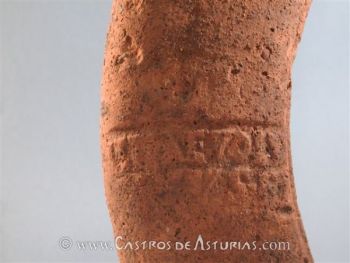 Detalle de sello sobre mortero itálico forma Dramont D2 (siglo I d.C.). Foto: Ángel Villa